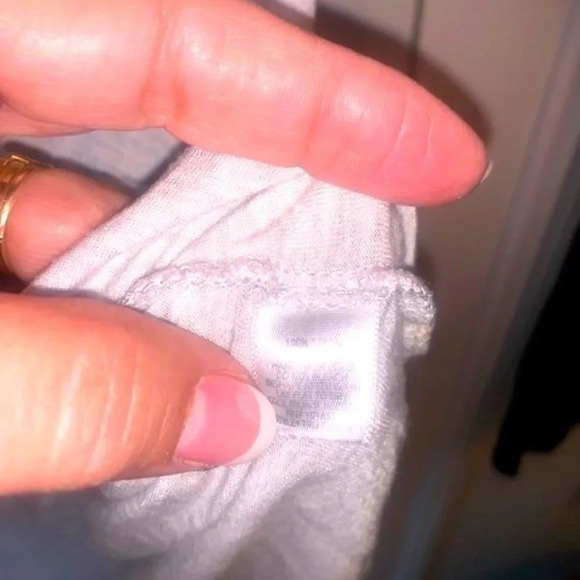 Set 2 grey/black short sleeve v-neck tees M - Picture 5 of 9